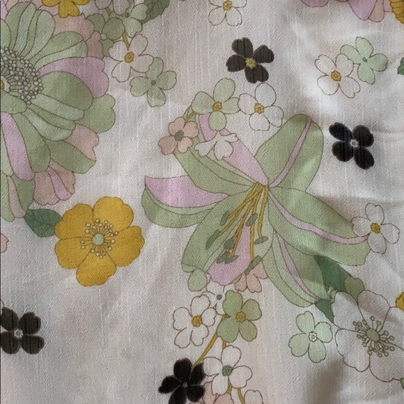 NWT Floral Lauren Conrad Blouse - Picture 2 of 6